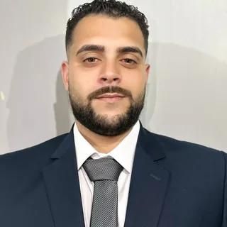 Dr. Vitor Vinícius Camargo Mendes